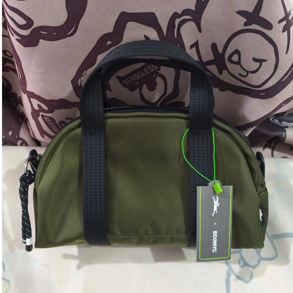 Longchamp Olive Green Canvas Belt Bag with Black Webbing - Picture 3 of 9
